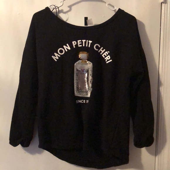 H&M Sweaters - Sequenced h&m sweat shirt long sleeve